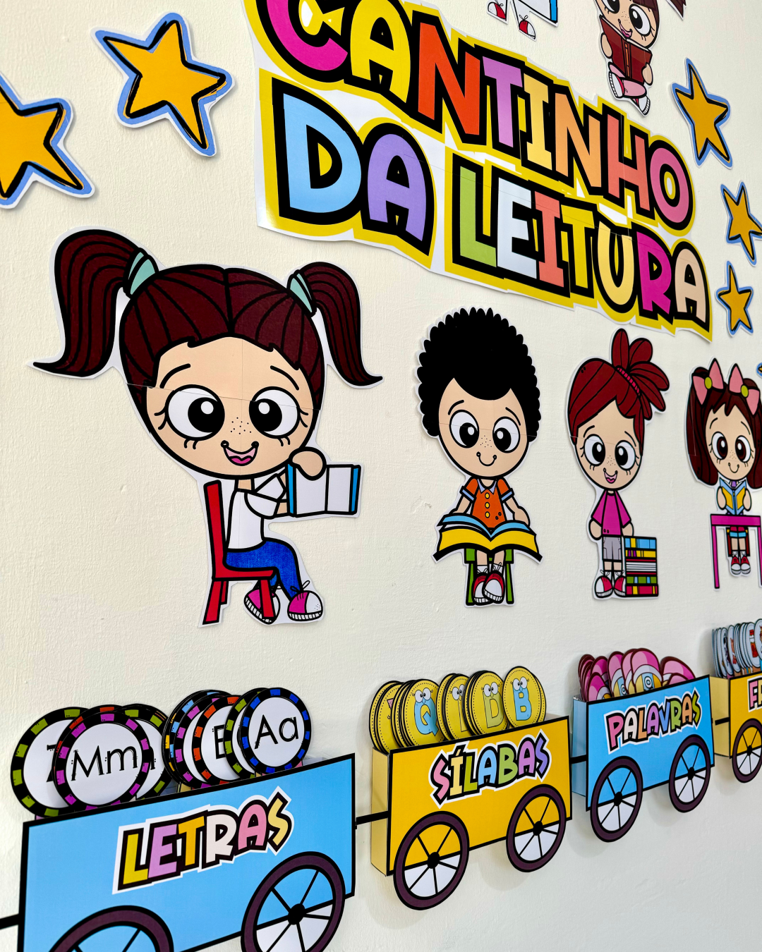 Cantinho da leitura completo - Imagem 7