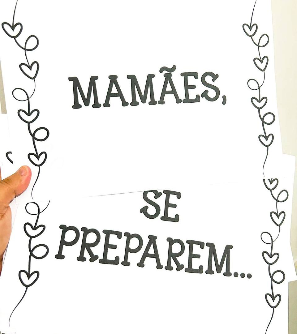 Convite para a festa das mães - editável no Canva